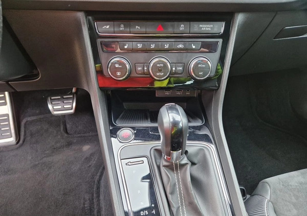 Seat Leon cena 96000 przebieg: 80000, rok produkcji 2018 z Krapkowice małe 154